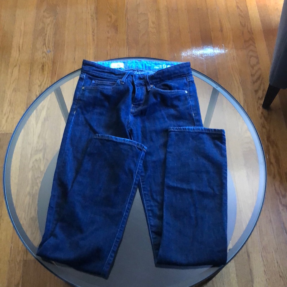 Real Straight Gap dark wash jeans